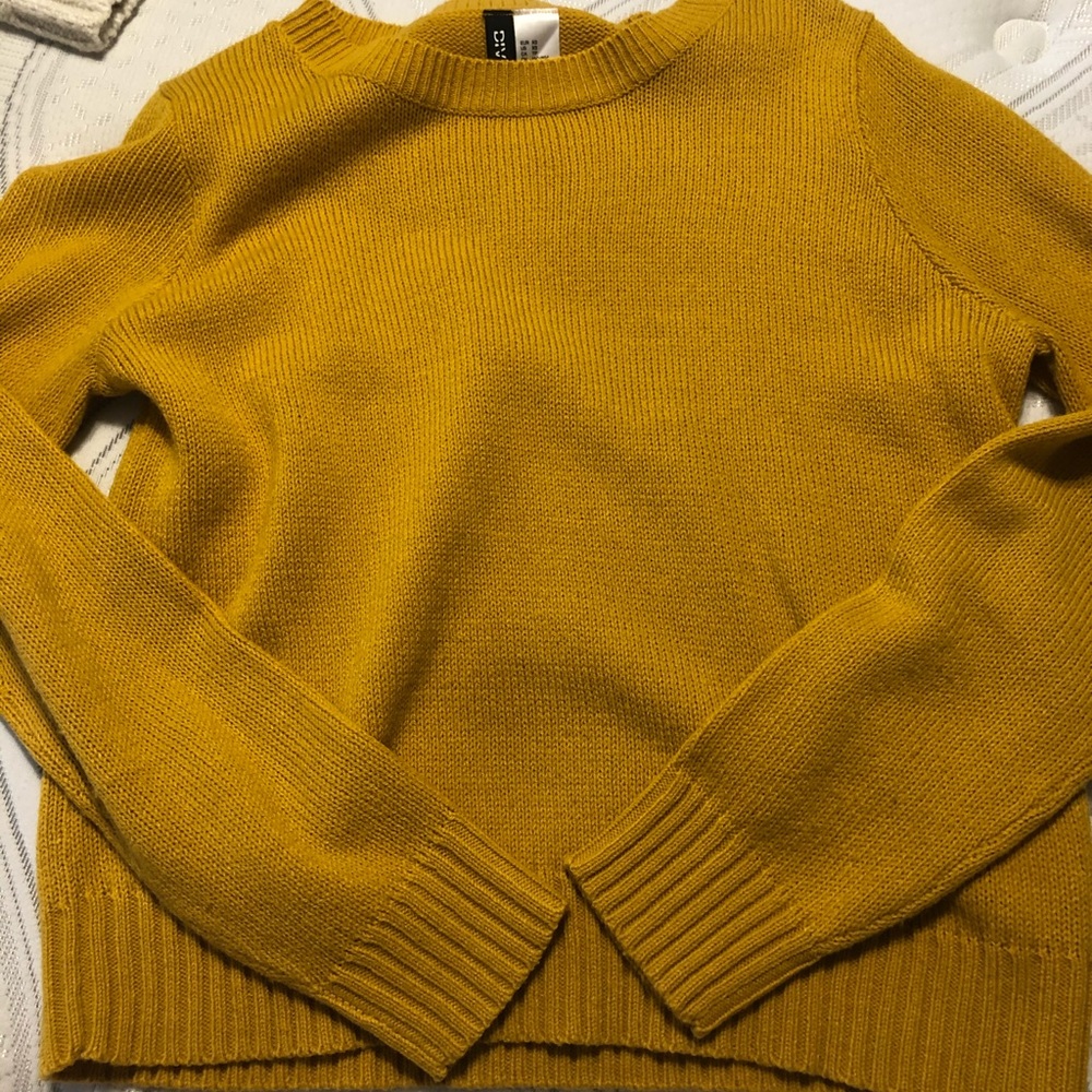 H&M sweater